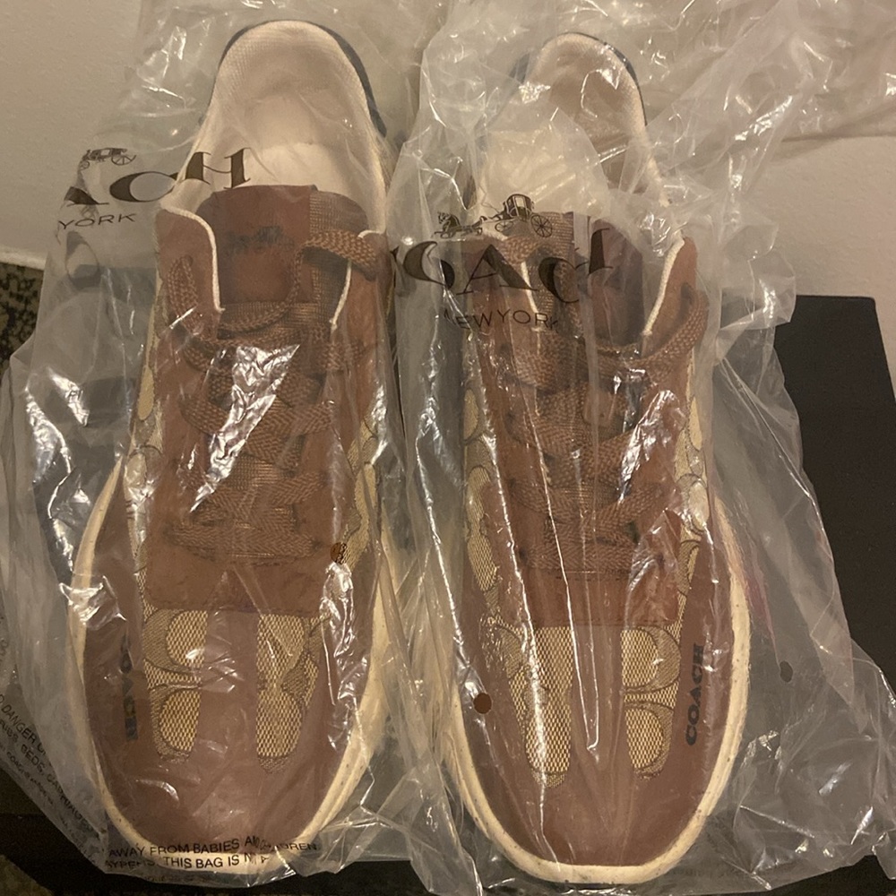 Brown and Tan coach shoes - Picture 4 of 4